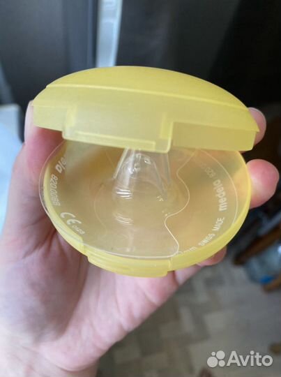 Силиконовые накладки для кормления Medela.Новые