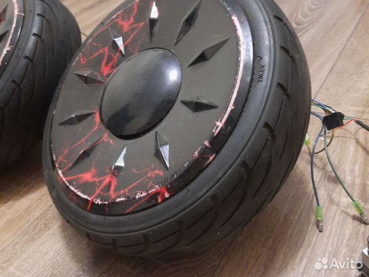 Колёса, крепления и ручка