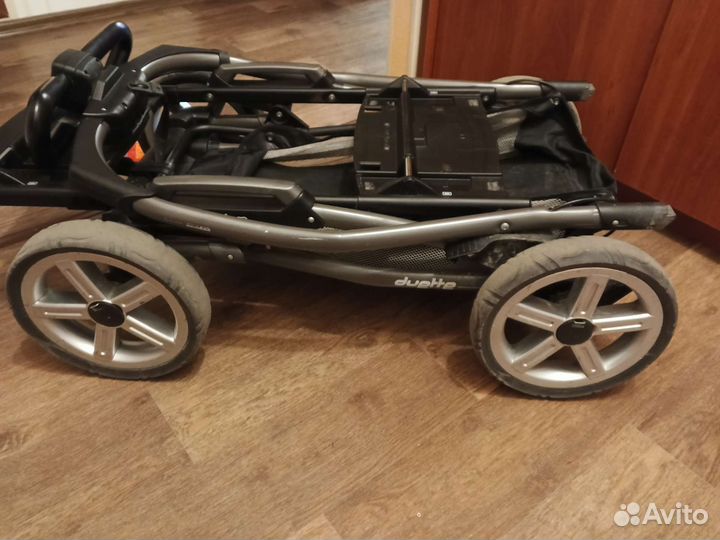 Коляска для двойни peg perego