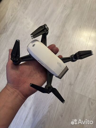Квадрокоптер DJI spark