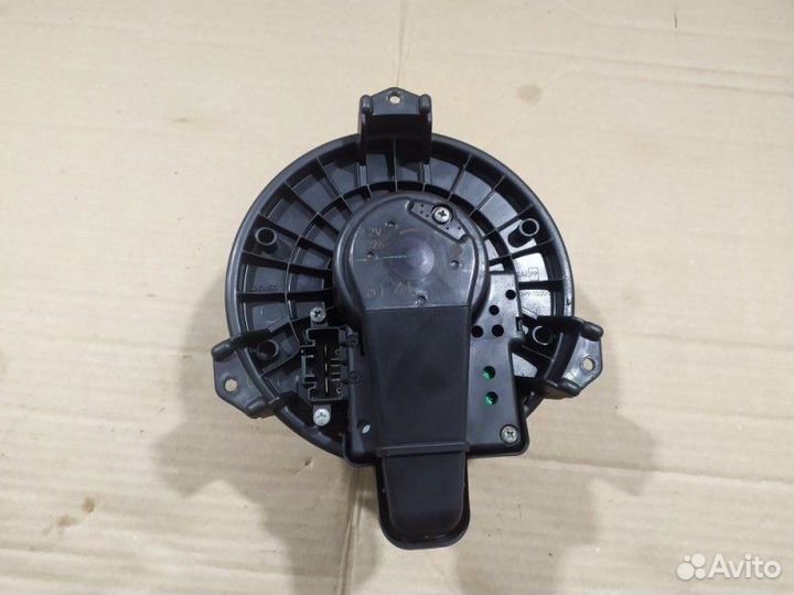 Моторчик отопителя Toyota Land Cruiser Prado