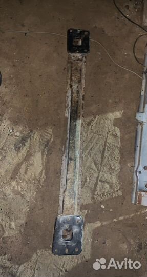 Усилитель заднего бампера ford focus 3