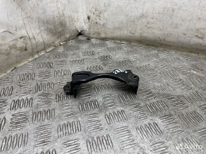 Крепление аккумулятора Nissan Qashqai J10 MR20DE