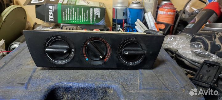 Блок управления печкой Audi 100/A6 C4