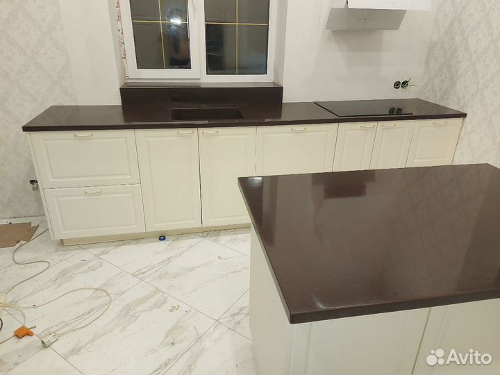 Столешница в кухню из искусственного камня