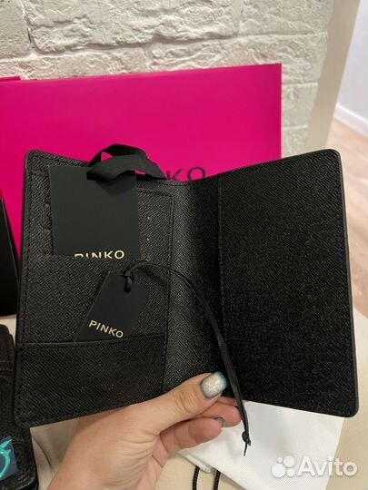 Обложка для паспорта Pinko