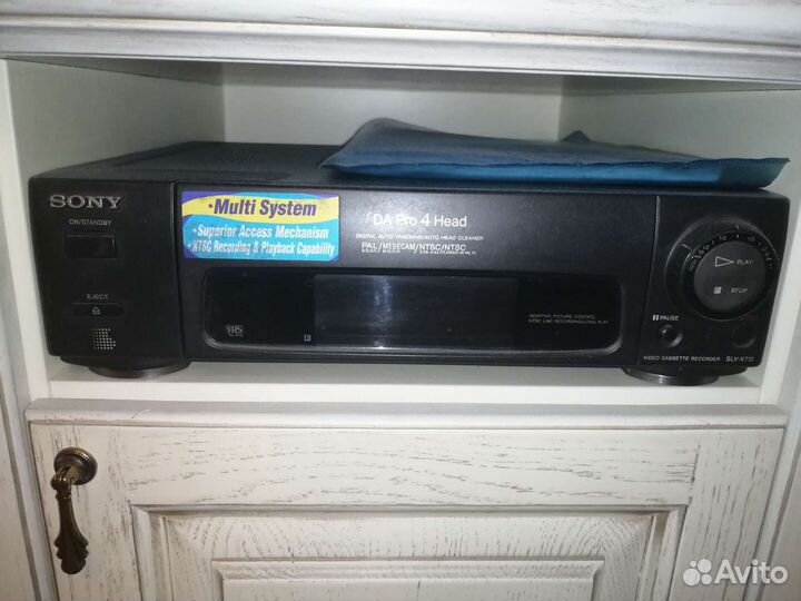 Видеомагнитофон Sony SLV-X712