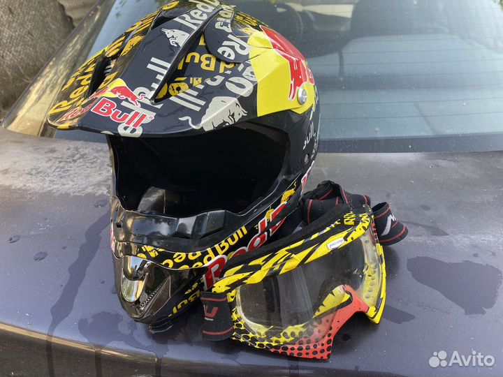 Кроссовый шлем с очками