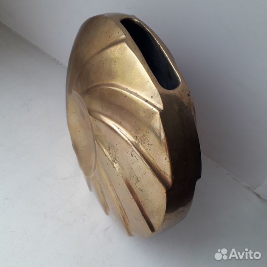 Винтажная бронзовая ваза