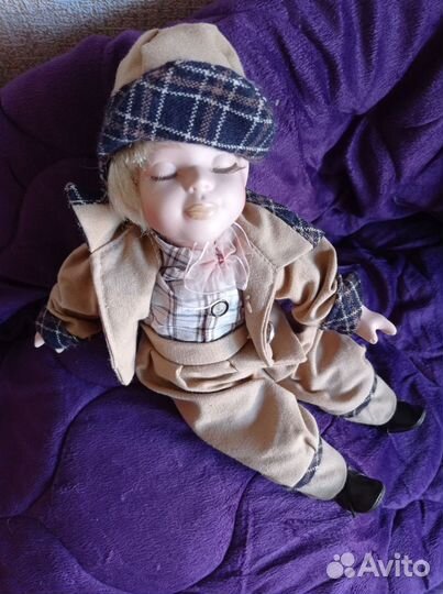 Куклы фарфоровые.Пара. Поцелуйчик