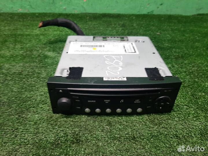 Магнитола Peugeot 3008 2010