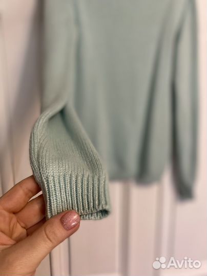 Свитер женский