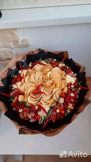Съедобный,мужской букет,колбасный сырный букет