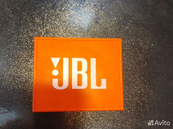 Колонка jbl go 1