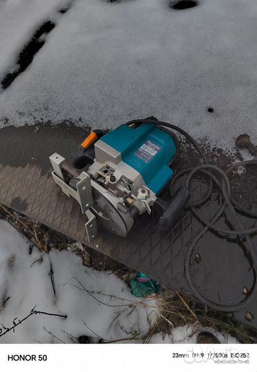 Фрезер makita 3612c бу