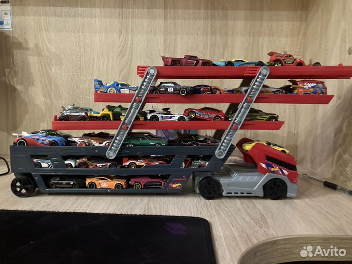 Машинки hot wheels