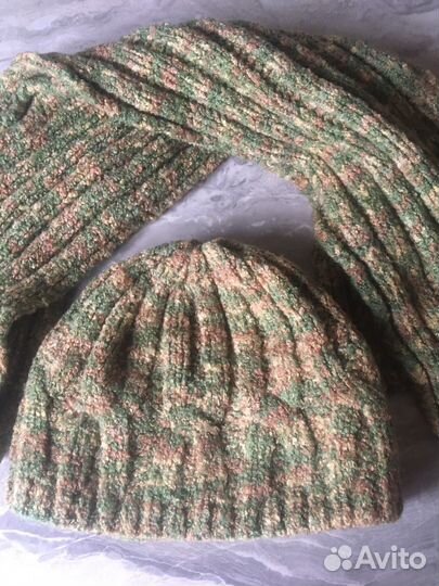 Комплект шапка и шарф женский