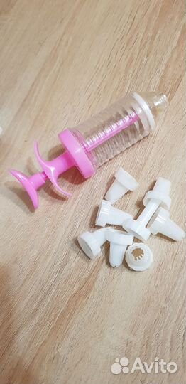 Кондитерский шприц насадками