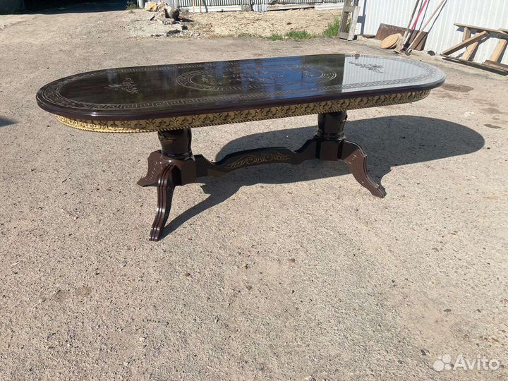 Стол 17000, стул 5800