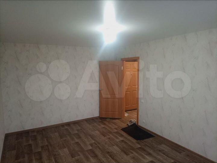 1-к. квартира, 42 м², 1/10 эт.