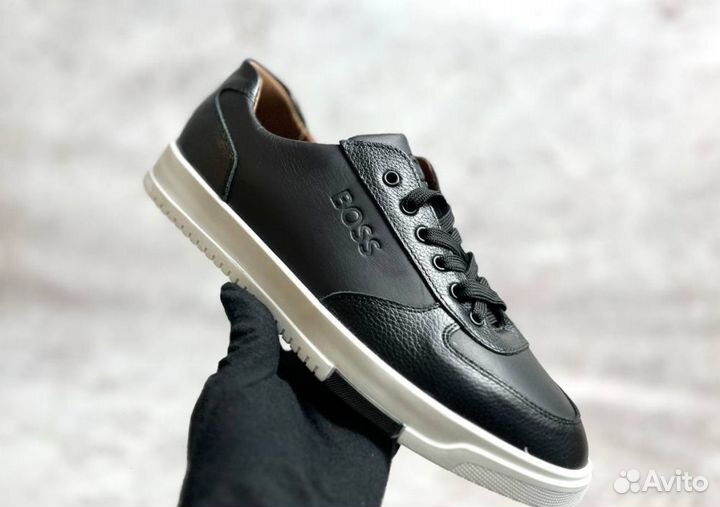 Кроссовки Boss надежные