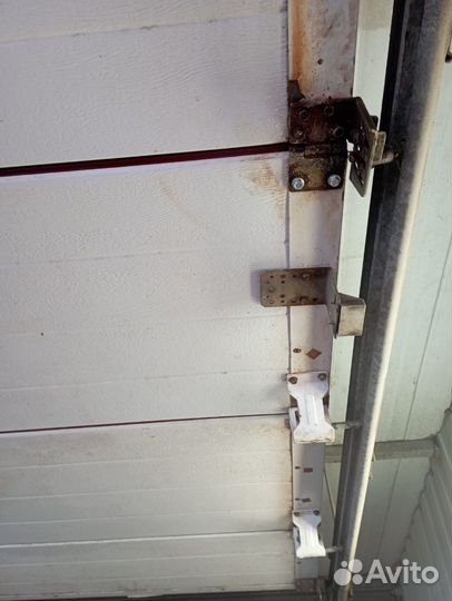 Секционные ворота алютех бу