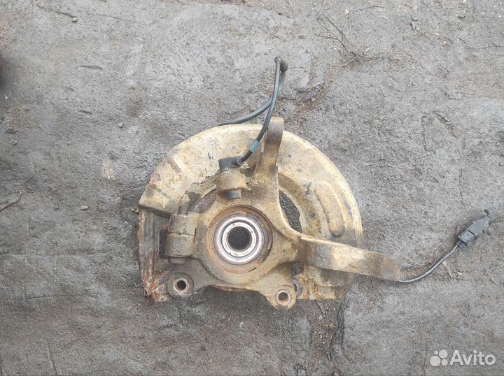 Поворотный кулак левый hyundai santa fe classic