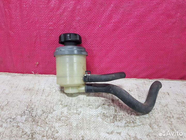 RIO 3 Solaris 1 Бачок гур