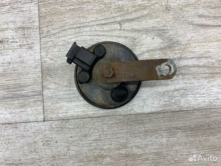 Сигнал клаксон Toyota Avensis универсал 1adftv