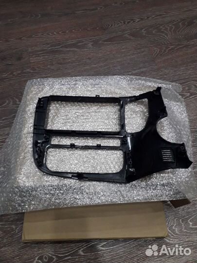 Рамка магнитолы Mitsubishi Outlander 3