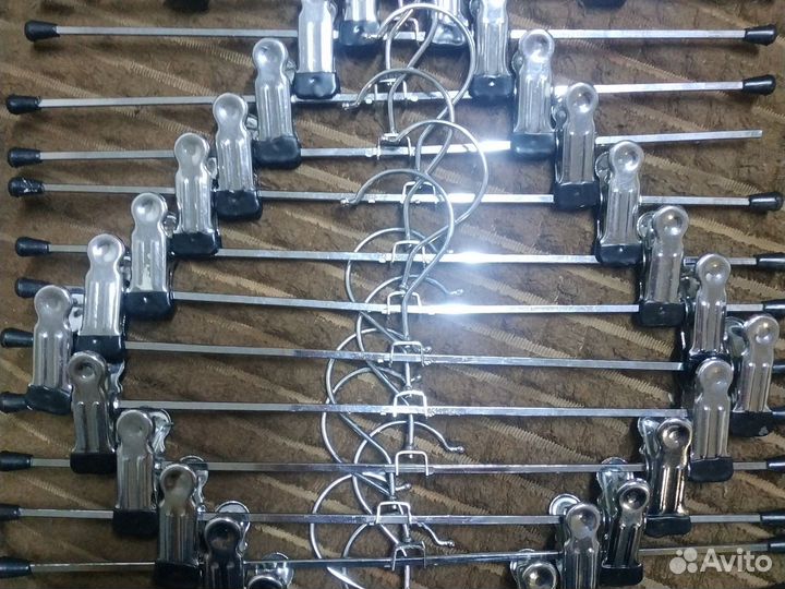 Вешалки плечикиметаллические с прищепками