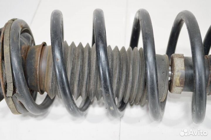 Стойка амортизатора передняя правая Mazda Cx-9 TB