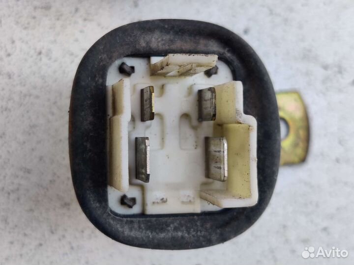 Реле стартера Митсубиси 056700-6480. 056800-2700