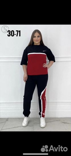 Костюм женский размер 54