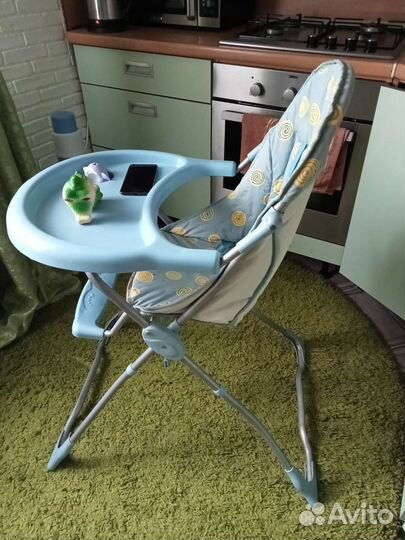 Столик для кормления ребенка