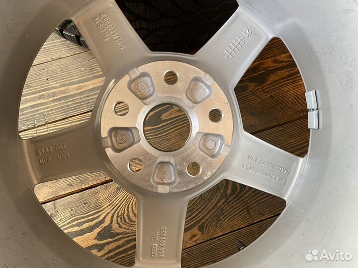 Оригинальные колеса Audi A3 8V R16