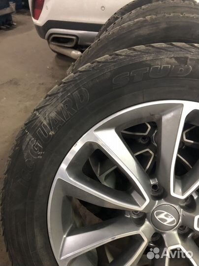 Yokohama IceGuard Stud IG65 235/60 R18