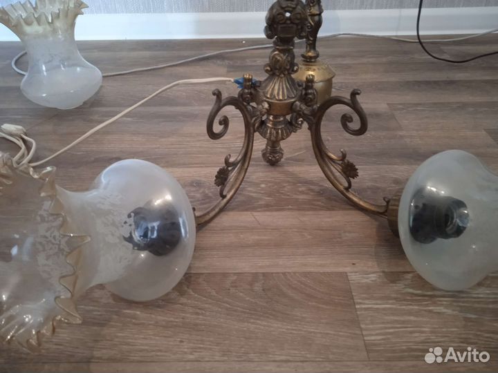 Комплект люстра и бра