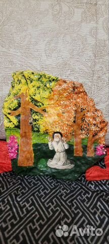 Камень с изображением святого Серафима Саровского