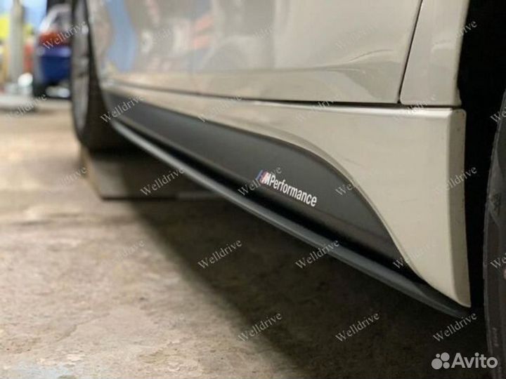 Наклейки на пороги BMW 3 F30 под оригинал тюнинг