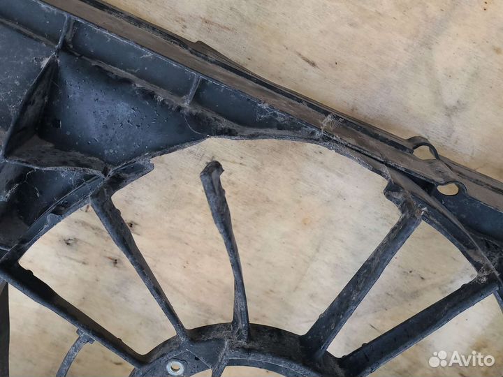 Диффузор вентилятора toyota rav 4 15-19г