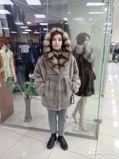 Шуба норковая автоледи с куницей большой размер