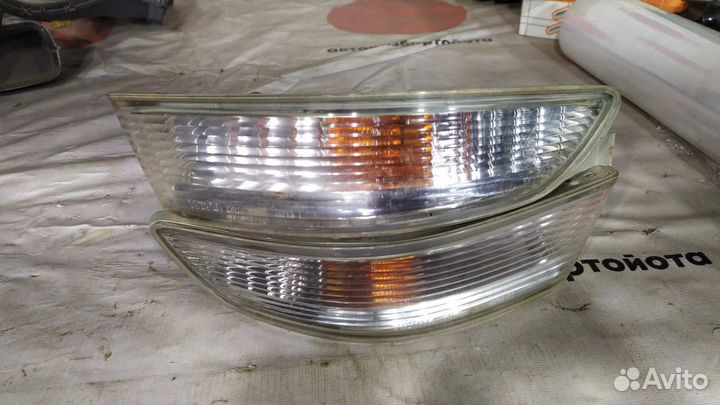 Повторитель в бампер Toyota Mark 100 дорестайл