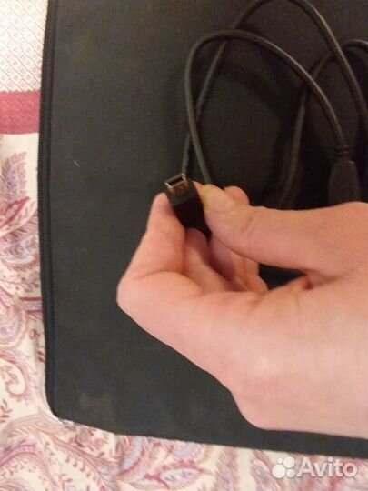 Кабели для зарядки: USB - micro USB