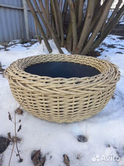 Кашпо из ротанга