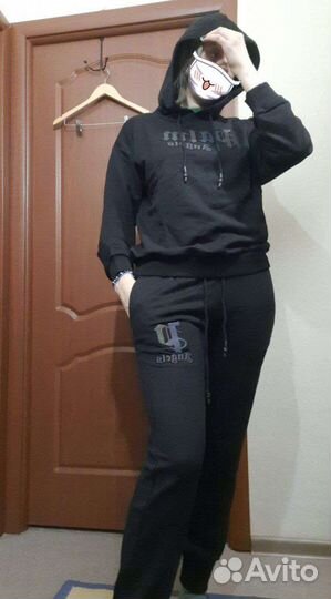 Спортивный костюм женский новый