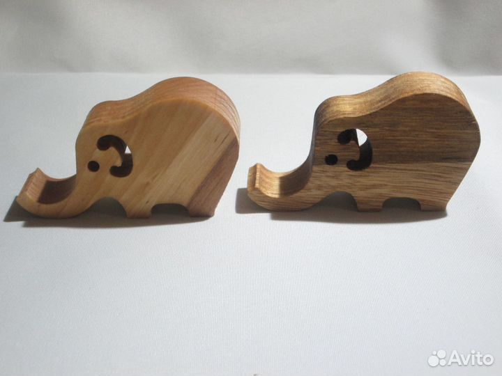 Подставка для телефона из дерева