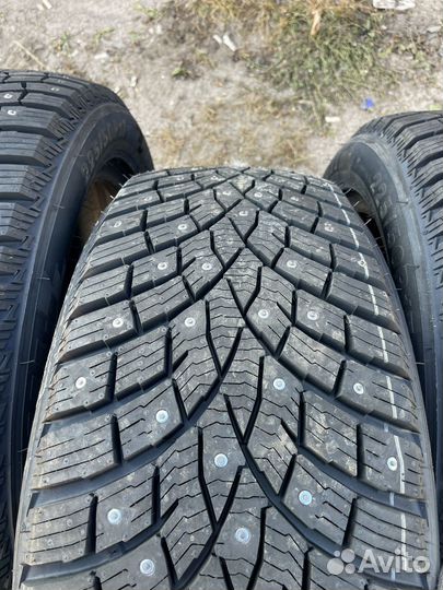Triangle IcelynX TI501 225/50 R17