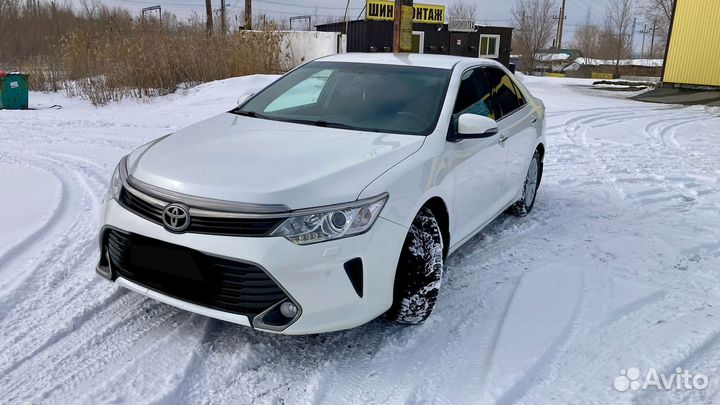 Toyota Camry 2.5 AT, 2015, 135 000 км