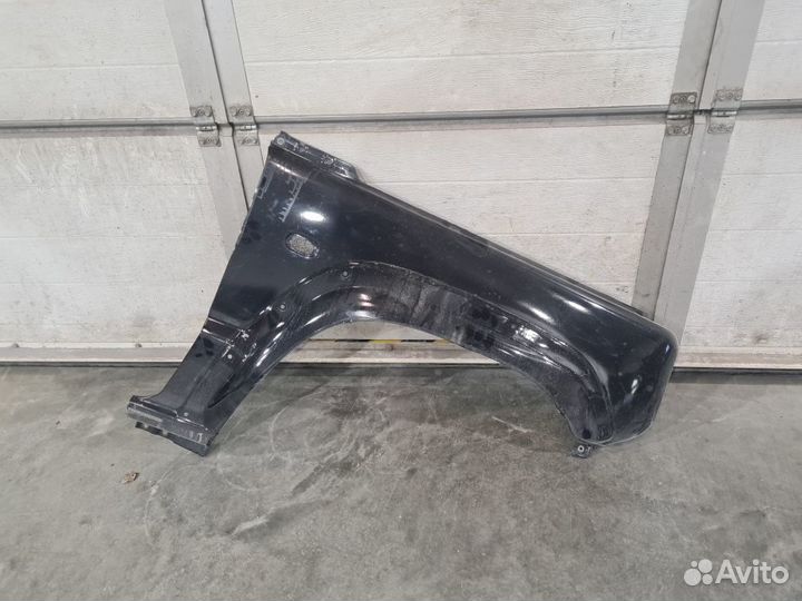 Крыло переднее правое Suzuki Jimny 4